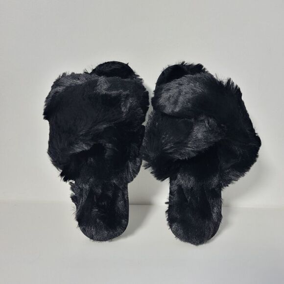 FamiPort Fuzzy Fur Cross-Band Cushioned Non-Slip indoor/outdoor slippers - Picture 5 of 14